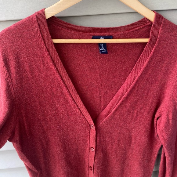 GAP Knit Button-Up Cardigan - Women’s Size M - Picture 3 of 10